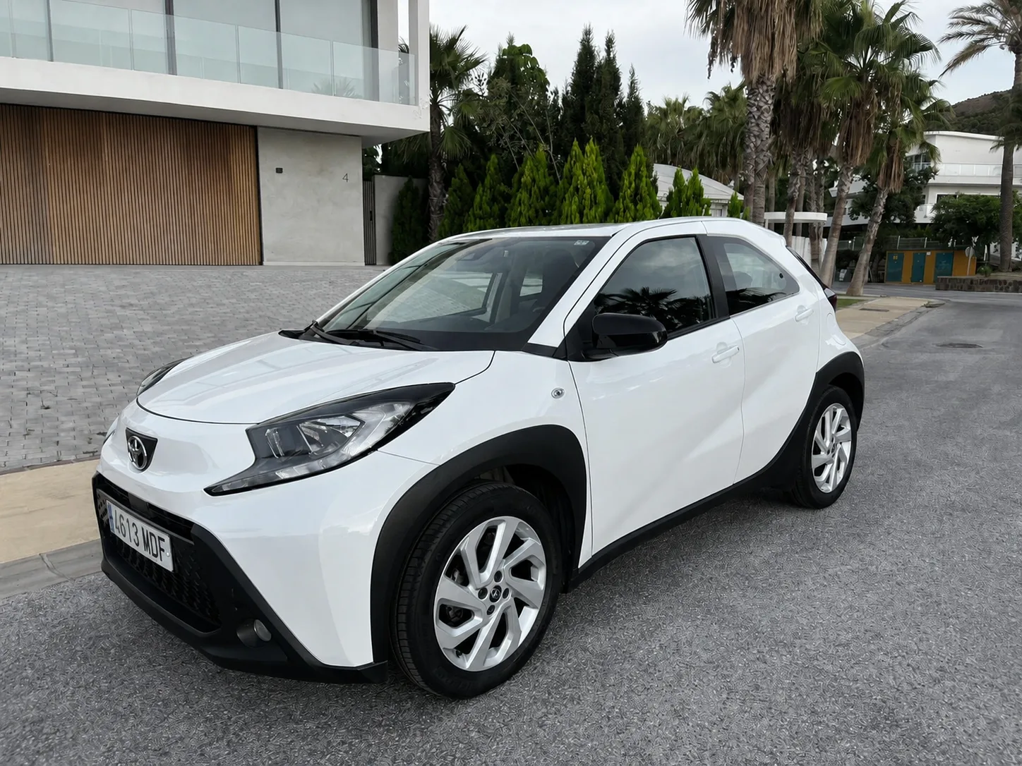 Toyota Aygo X Cross 1.0 Play CVT
