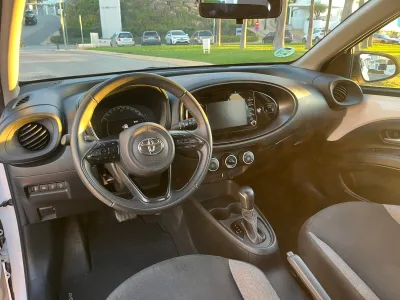 Toyota Aygo X Cross 1.0 Play CVT — foto 8