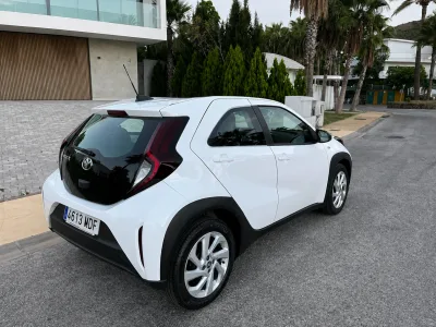 Toyota Aygo X Cross 1.0 Play CVT — foto 4